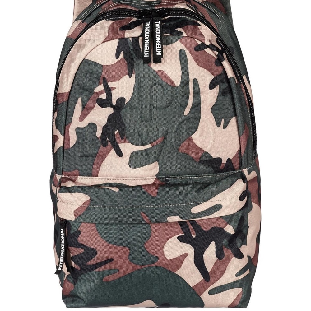 🎒🔥 SuperDry Backpack 🔥🎒 - Picture 1 of 3